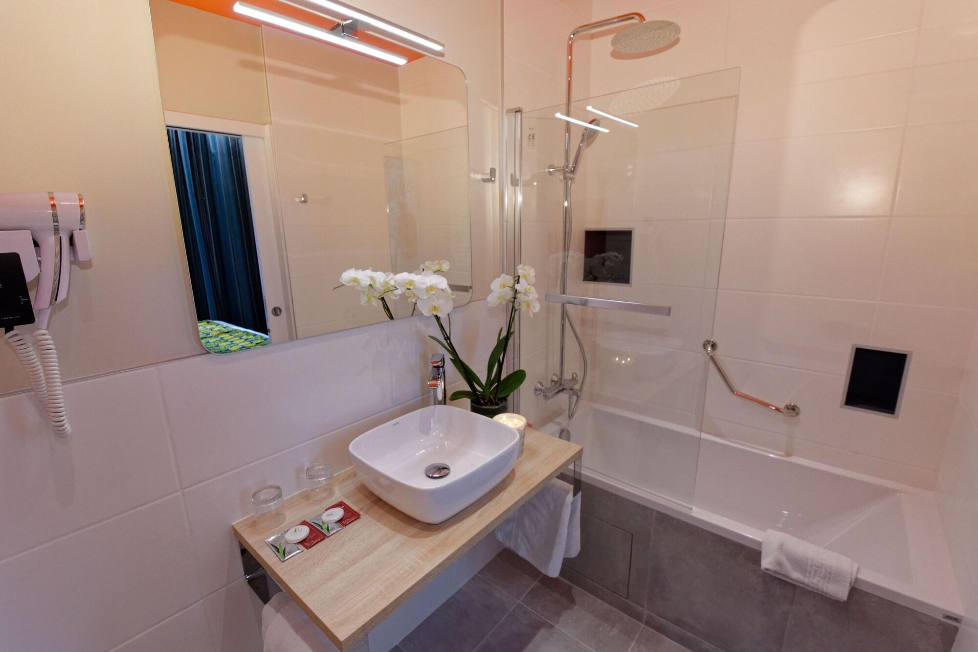 Hotel Moderna Cherbourg-en-Cotentin Esterno foto